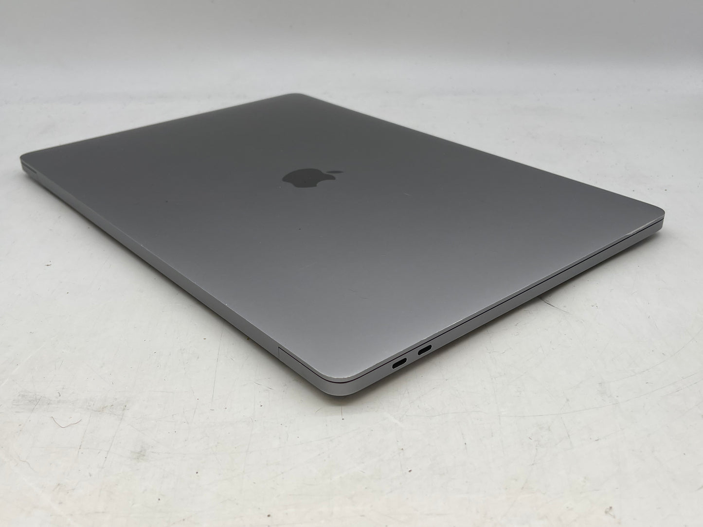 Apple 2019 16" MacBook Pro 2.6GHz i7 16GB RAM 512GB SSD RP5300M 4GB - READ