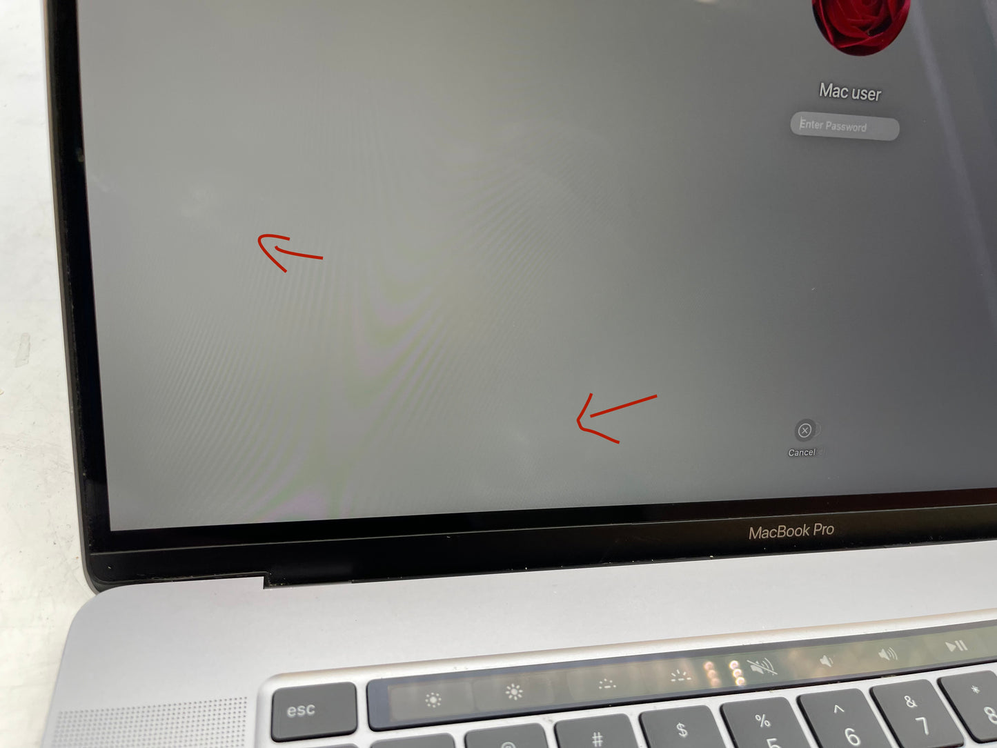 Apple 2019 16" MacBook Pro 2.6GHz i7 16GB RAM 512GB SSD RP5300M 4GB - READ