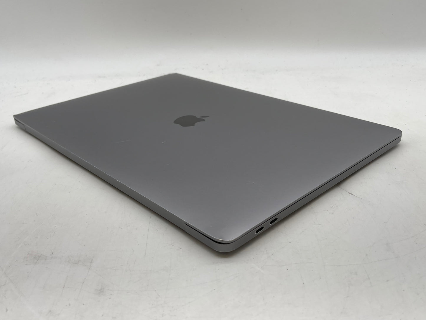 Apple 2019 16" MacBook Pro 2.6GHz i7 16GB RAM 512GB SSD RP5300M 4GB - READ