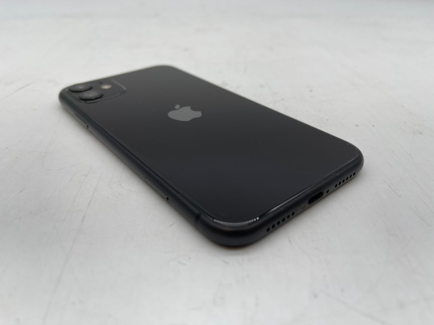 Apple iPhone 11 GSM/CDMA Unlocked 64GB "Black" - READ