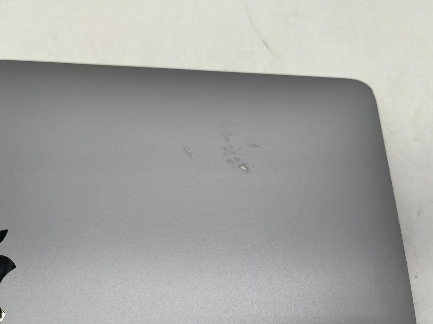 Apple 2020 MacBook pro 13" M1 3.2GHz (8-Core GPU) 16GB RAM 256GB SSD - Very Good