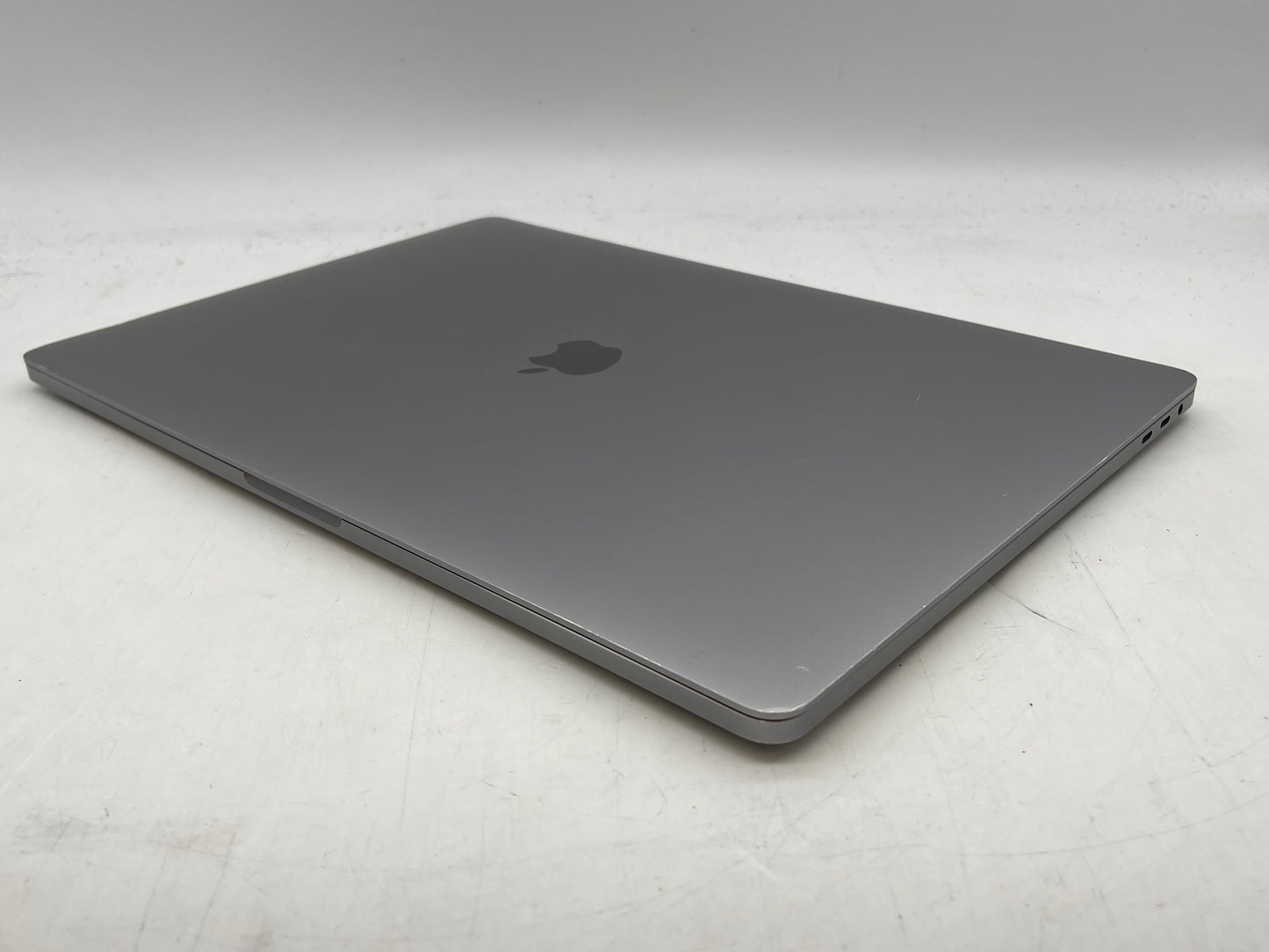 Apple 2019 16" MacBook Pro 2.6GHz i7 16GB RAM 512GB SSD RP5300M 4GB - Very Good