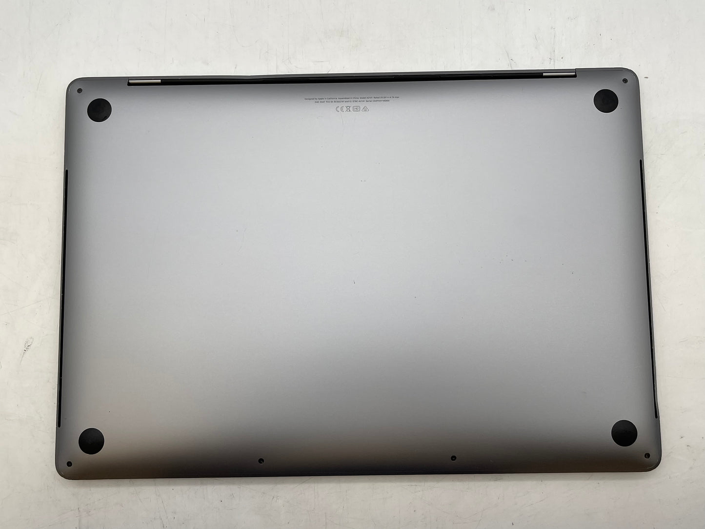 Apple 2019 16" MacBook Pro 2.6GHz i7 16GB RAM 512GB SSD RP5300M 4GB - Very Good