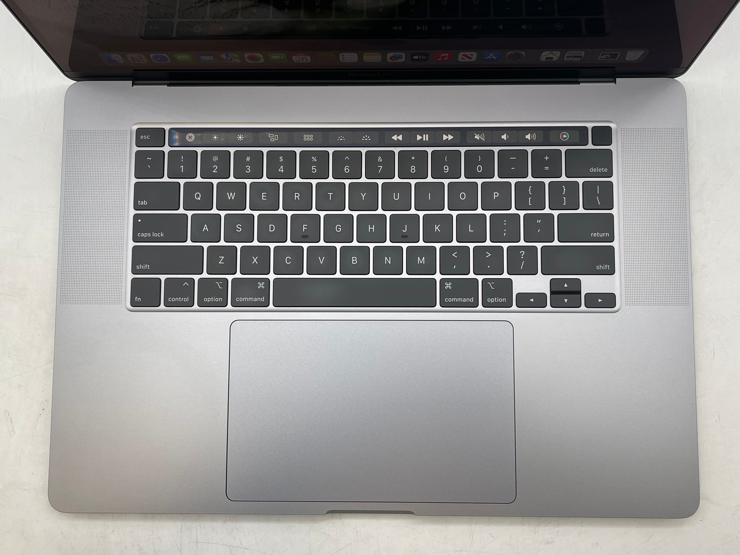 Apple 2019 16" MacBook Pro 2.3GHz 8-Core i9 32GB 1TB SSD RP5500M 4GB - Very Good