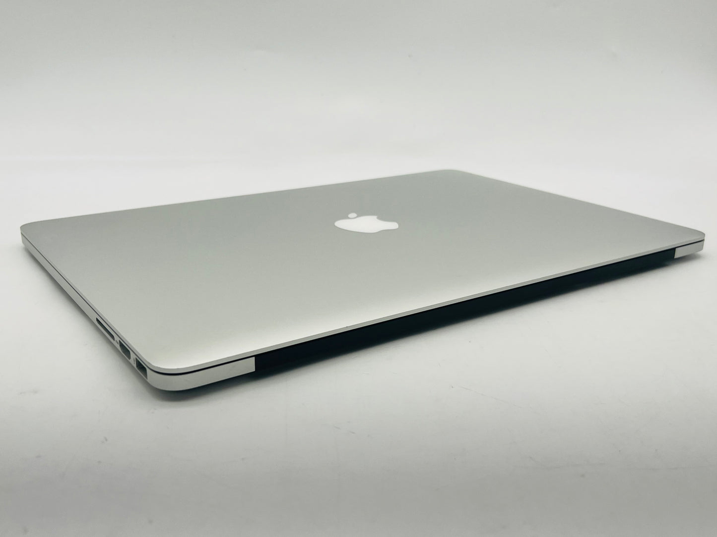 Apple 2013 Macbook Pro 15" 2Ghz Quad-Core i7 8gb 256gb SSD IIP 1536- Good