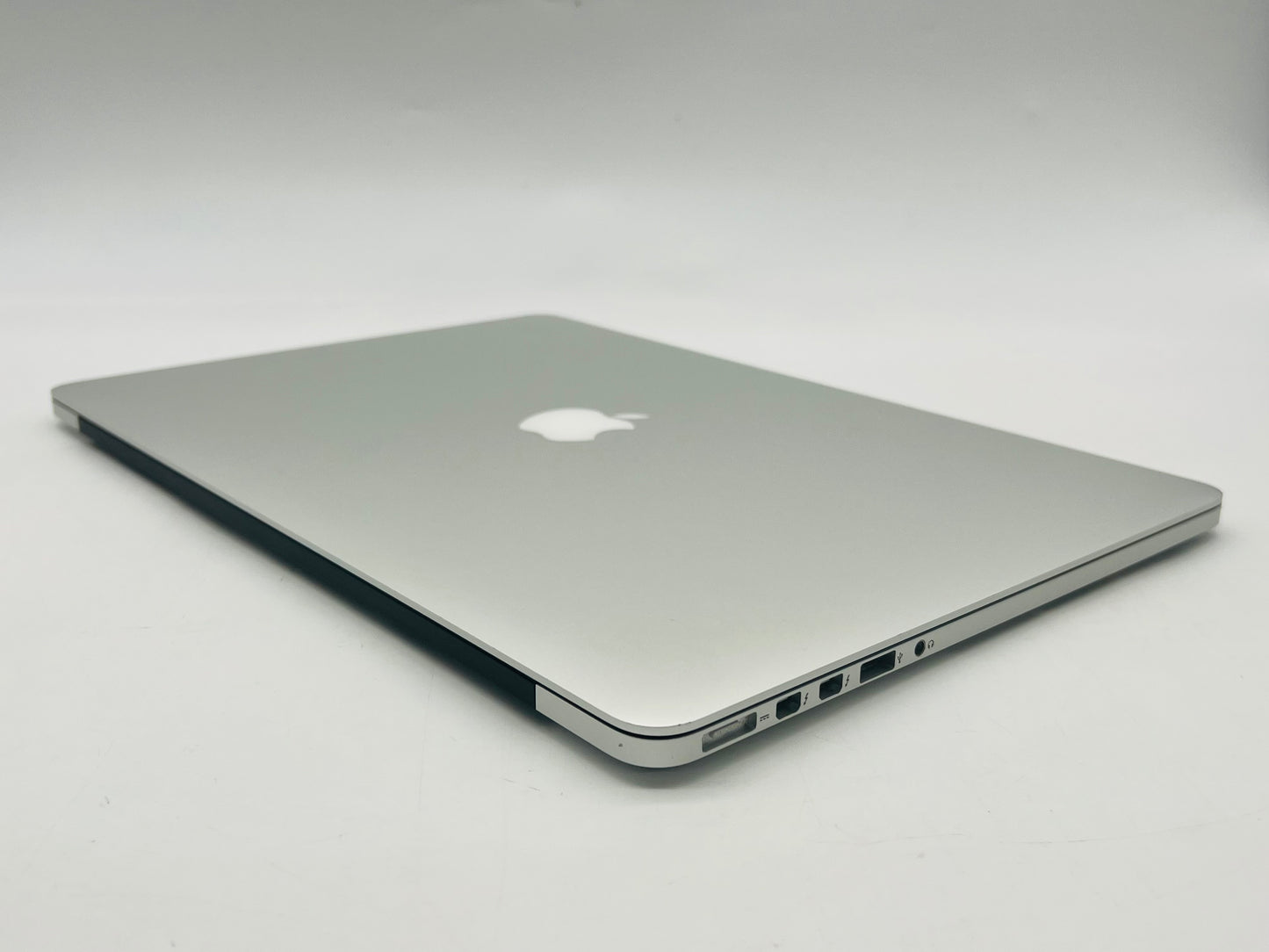 Apple 2013 Macbook Pro 15" 2Ghz Quad-Core i7 8gb 256gb SSD IIP 1536- Good