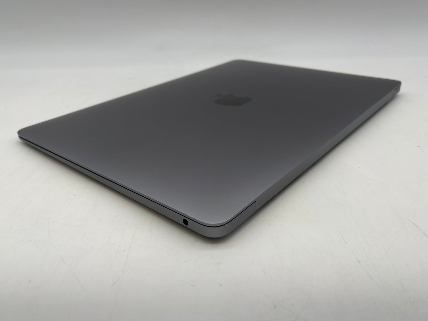 Apple 2020 MacBook Air M1 3.2GHz (7-Core GPU) 8GB RAM 256GB SSD - Very Good