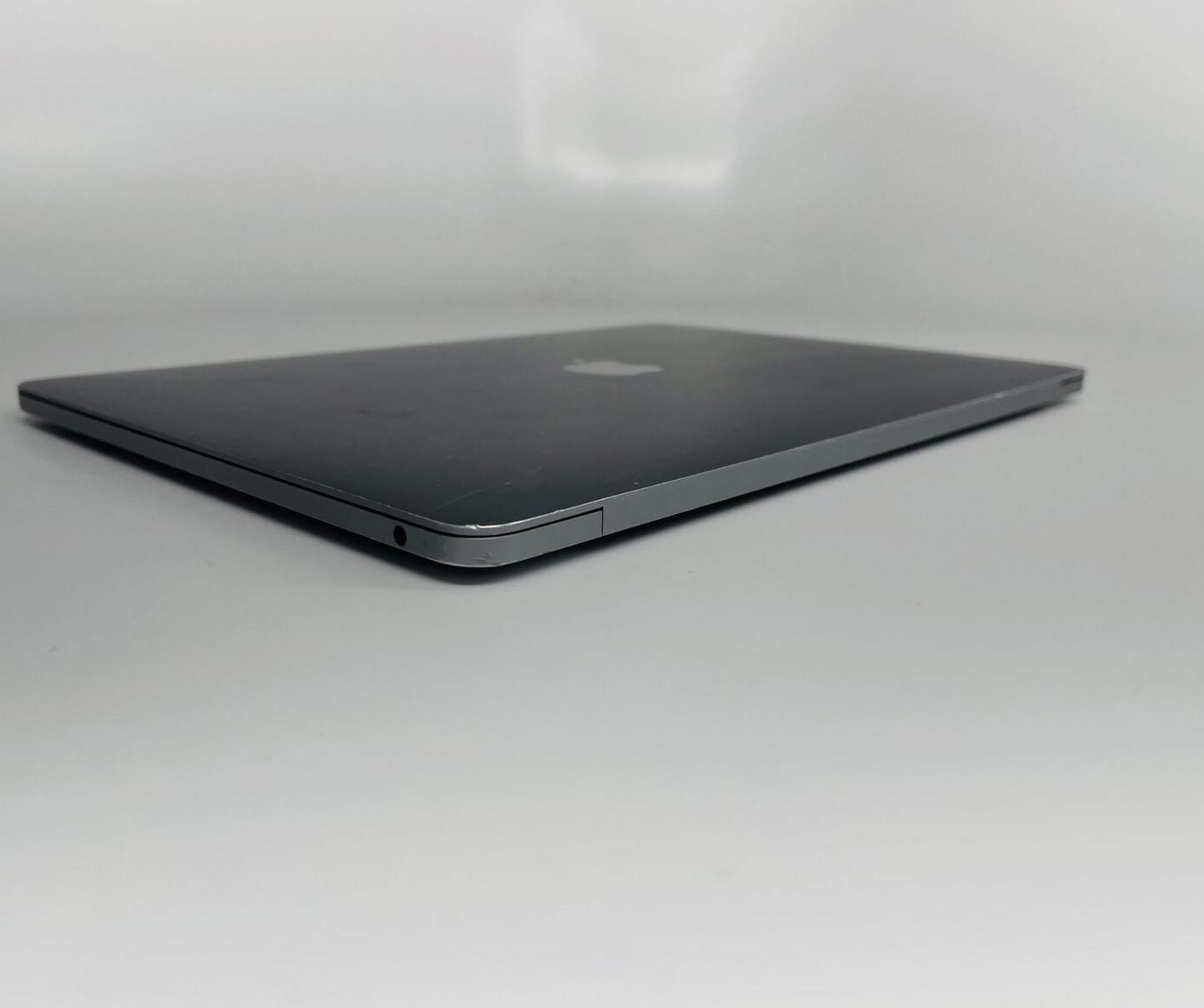 Apple 2019 Macbook Pro 13" 1.4 GHZ Quad Core i5 8GB 512GB SSD