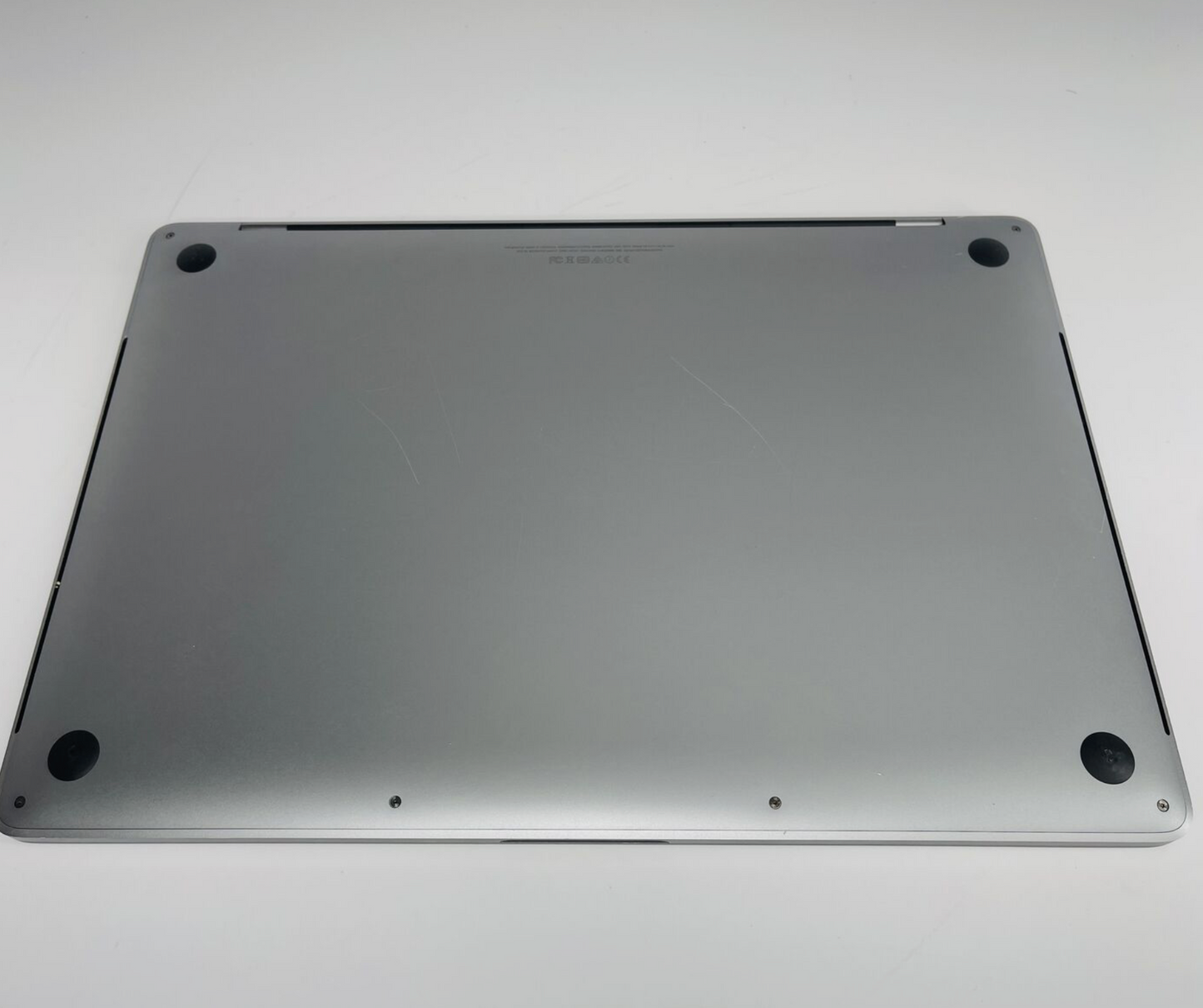 Apple 2016 Macbook Pro 15" 2.7 GHZ Quad Core i7 16GB 512GB RP 460