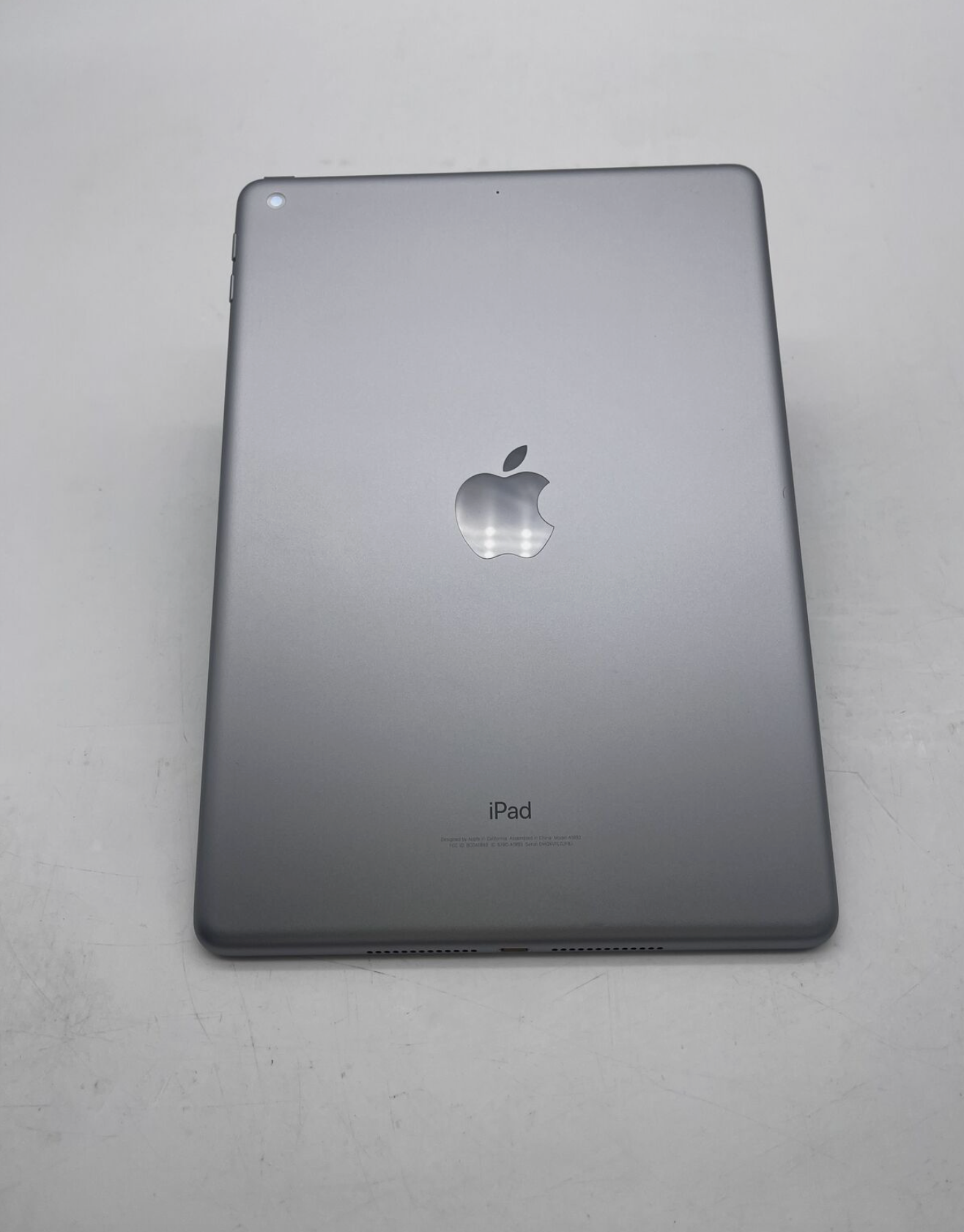 Apple 2016 IPad 6th Generation 32GB "Space Gray"