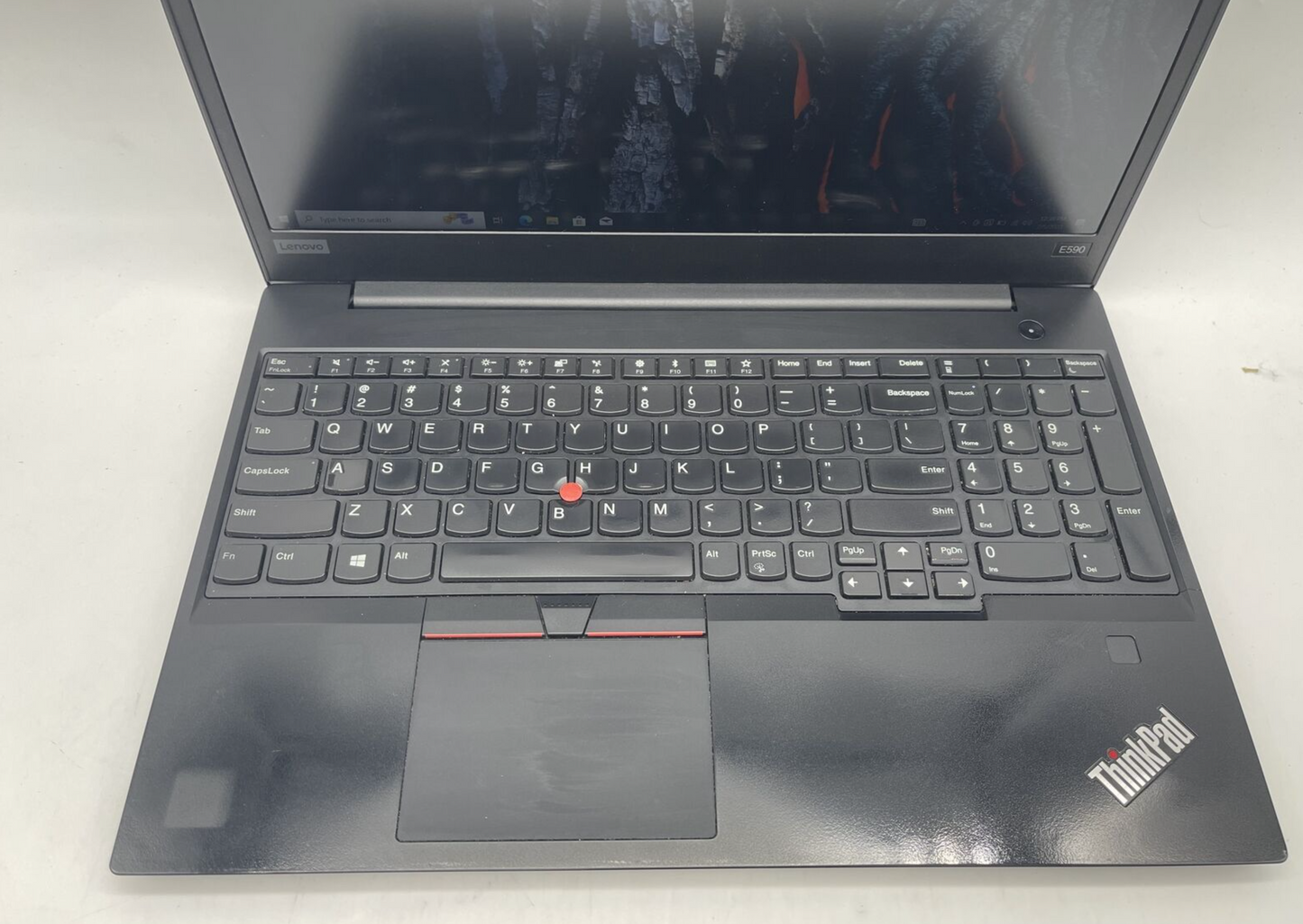 Lenovo 2019 ThinkPad E590 i5-8265u 1.6Ghz 4 Cores 8gb Ram 256SSD